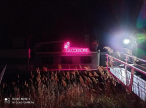 Séjour atypique et insolite sur notre péniche La Coradine avec jacuzzi